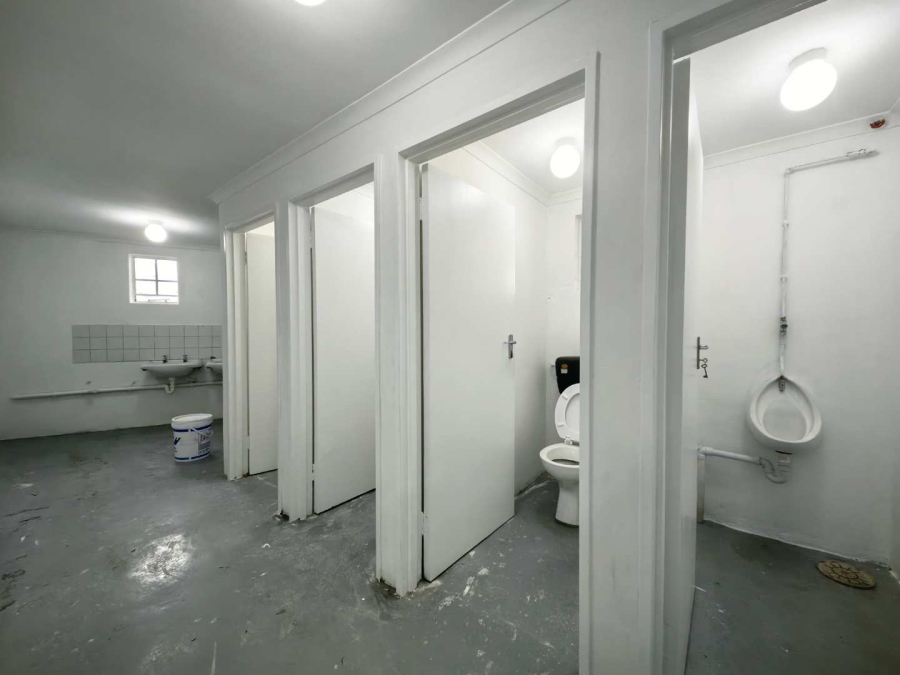 To Let commercial Property for Rent in Woodstock Western Cape